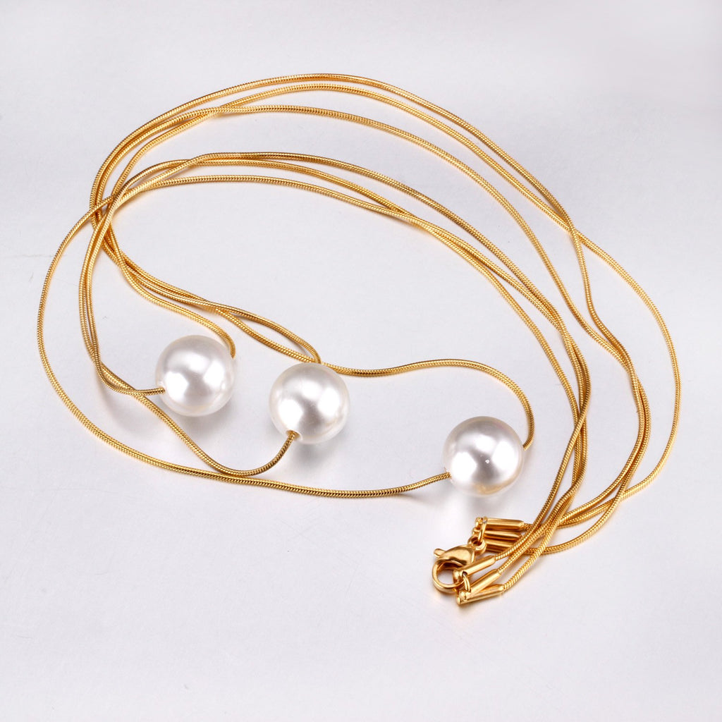 ZANORA - Triple Layered Pearl Pendant Necklace