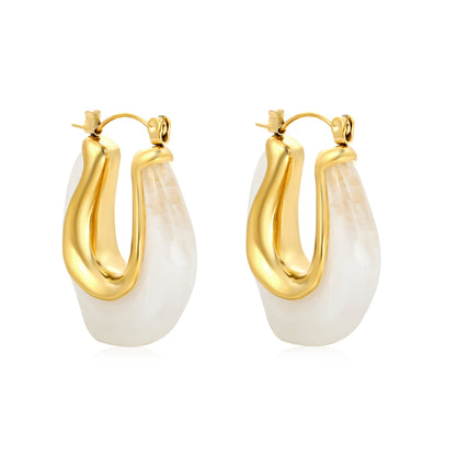 ZANORA  - U-shaped White Curved Pearl Earring