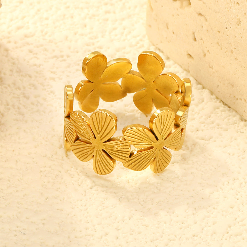 ZANORA Fleuréa - Adjustable Size leaf Flower Cluster Ring