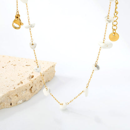 ZANORA  - White Turquoise Necklace