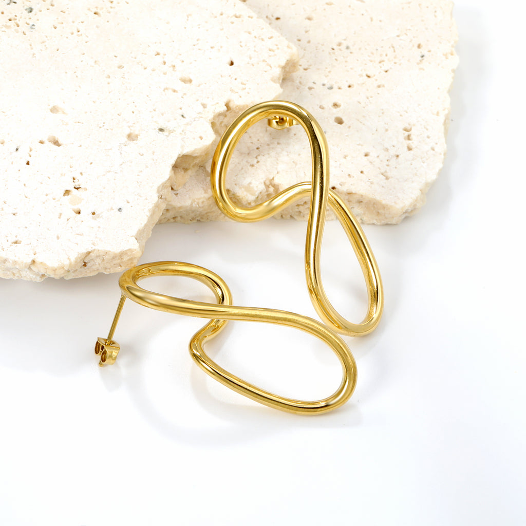ZANORA  - Shaped Hoop Earring