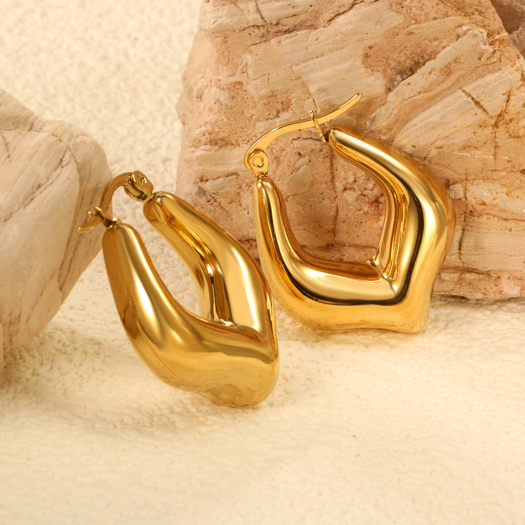 ZANORA  - Hollow U-Shaped Earring