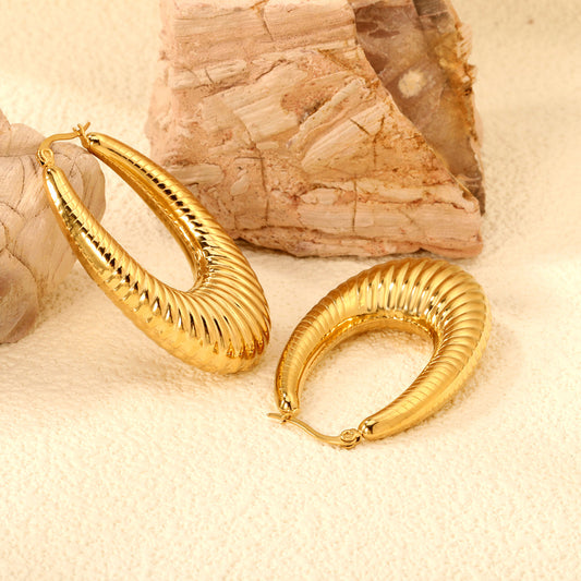 ZANORA  - U-shaped Hollow Earring
