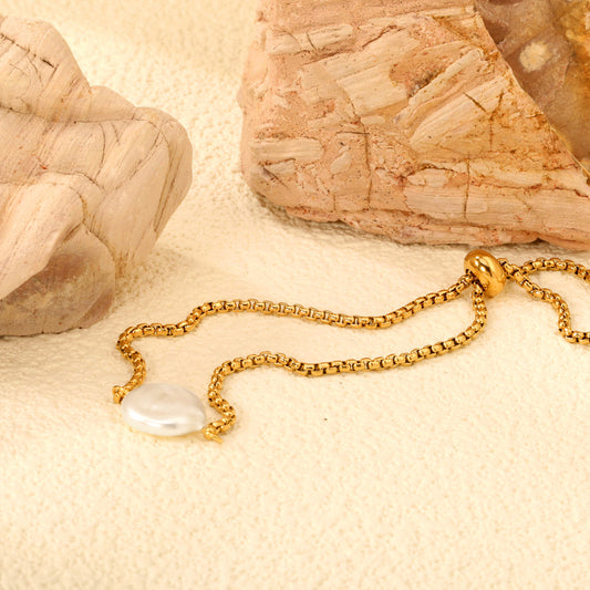 ZANORA  - Round White Pearl Bracelet
