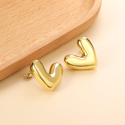 ZANORA  - Heart Shape Earring