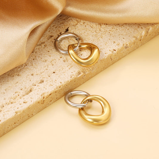 ZANORA  - Circle Shaped Hoop Earring