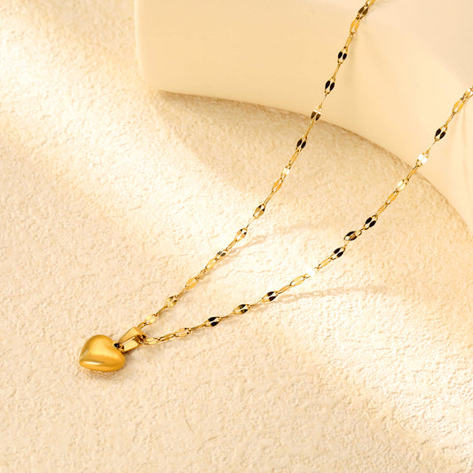 ZANORA - Heart Pendant Lip Necklace
