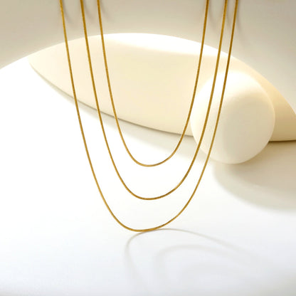 ZANORA - Round Tail Plate Necklace