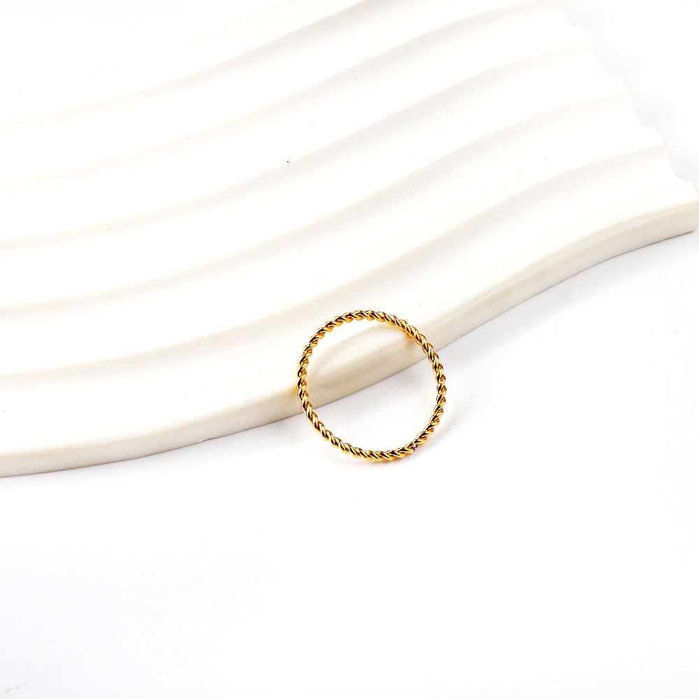 ZANORA Solitaire - Size (6) Spinning Minimalist Solitaire Ring