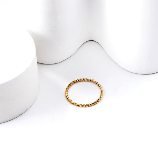 ZANORA Solitaire - Size (6) Spinning Minimalist Solitaire Ring