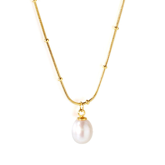 ZANORA  - White Pearl Pendant Necklace
