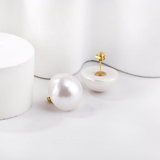 ZANORA  - White Pearl Earring