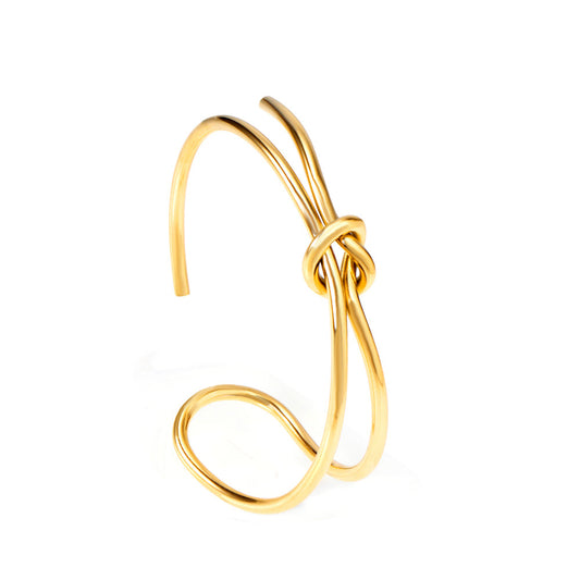 ZANORA  - Clasp Shaped Bangle