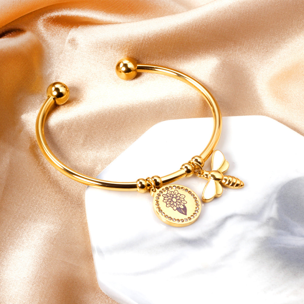 ZANORA - Handheld Flower And Butterfly Bracelet
