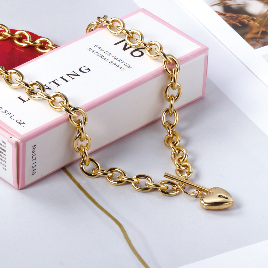 ZANORA  - Heart Pendant Necklace