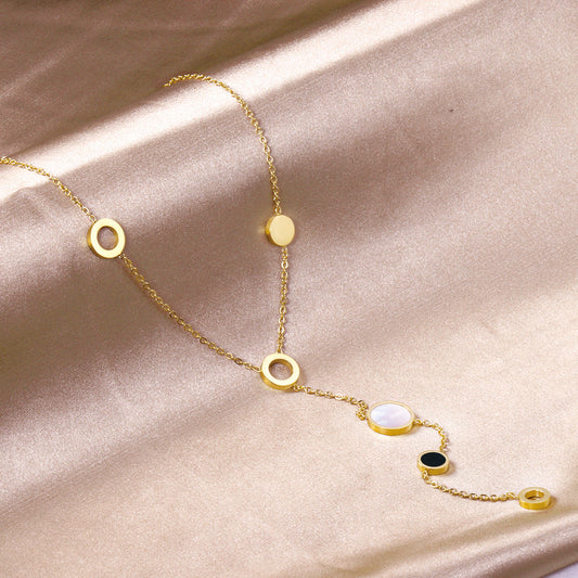 ZANORA - Black and White Shell Pendant Necklace