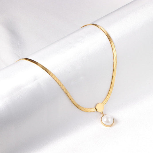 ZANORA  - White Pearl Flat Pendant Necklace