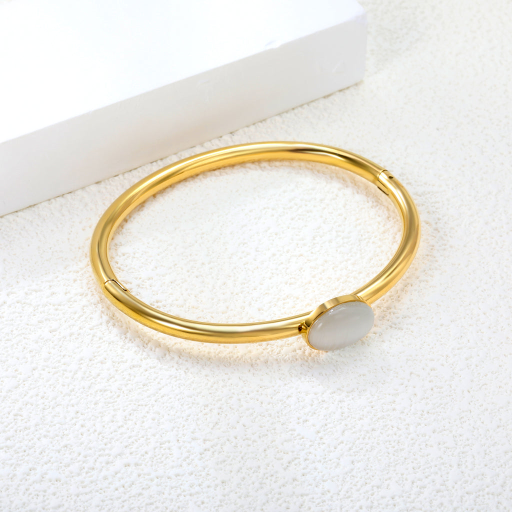 ZANORA - Oval White Cat's Eye Bangle
