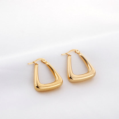 ZANORA - Curved Hoop Earring