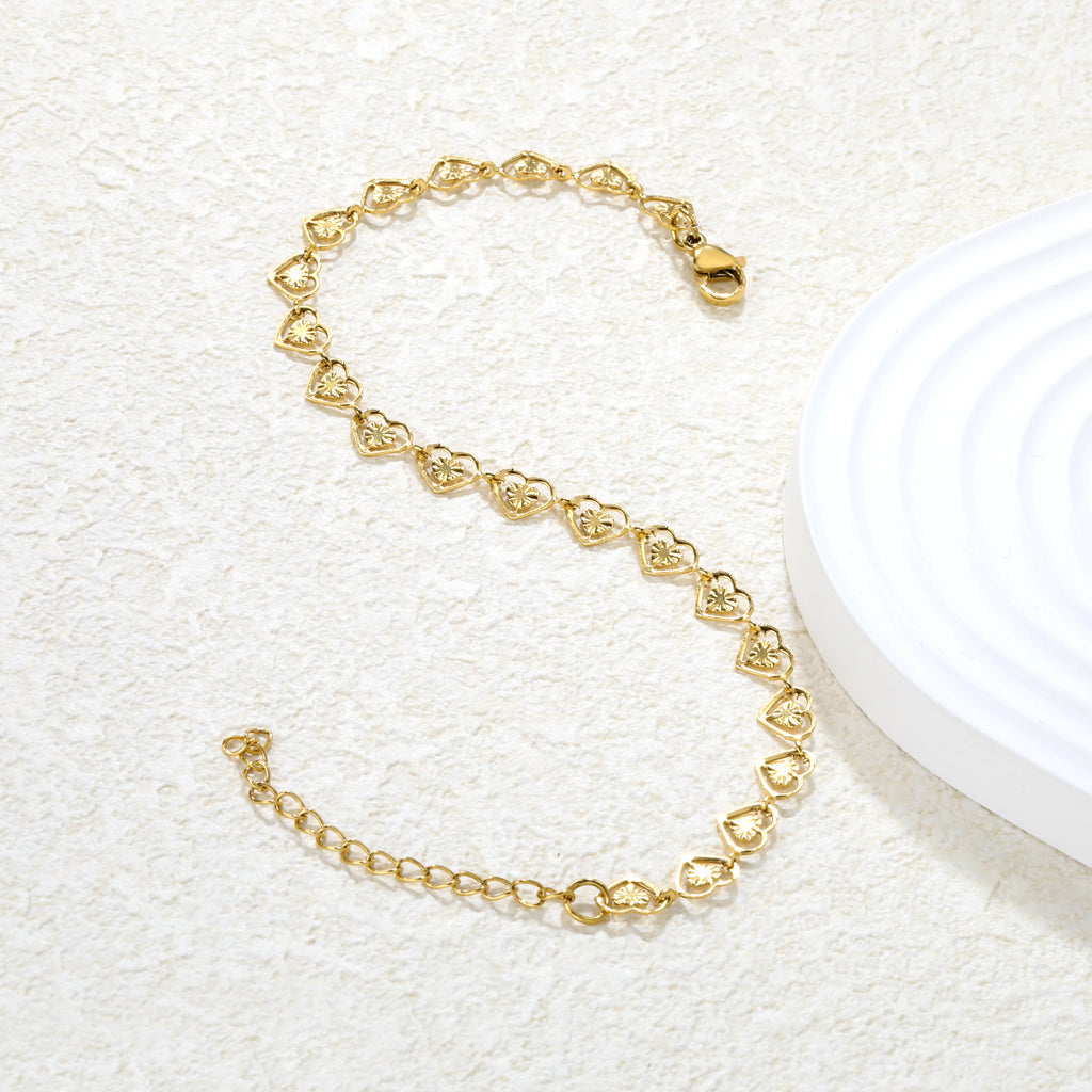 ZANORA - Heart Shaped Bracelet