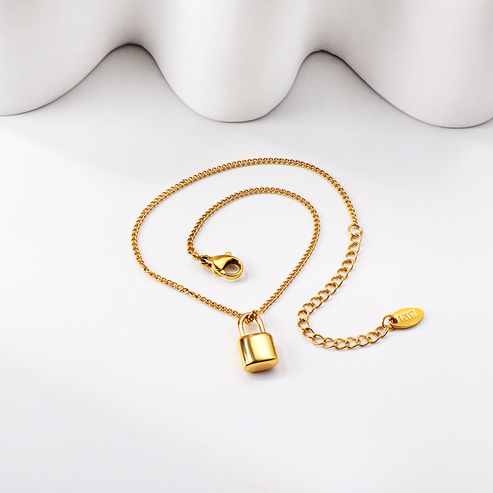 ZANORA - Lock Pendant Bracelet