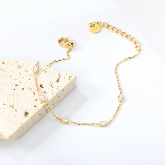 ZANORA - Oval White Zirconia Bracelet